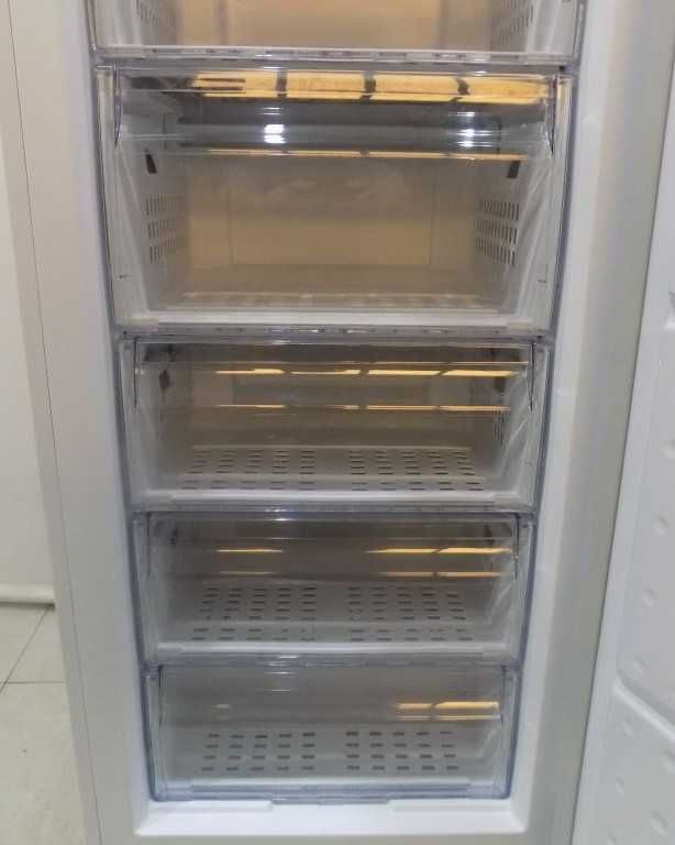 Фризер Beko FS127940N b100 код 4062