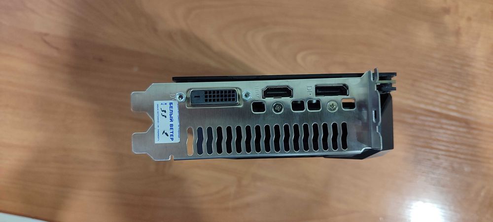 Продам видеокарту ASUS TUF Gaming GeForce GTX 1650 OC [4 ГБ, GDDR6]