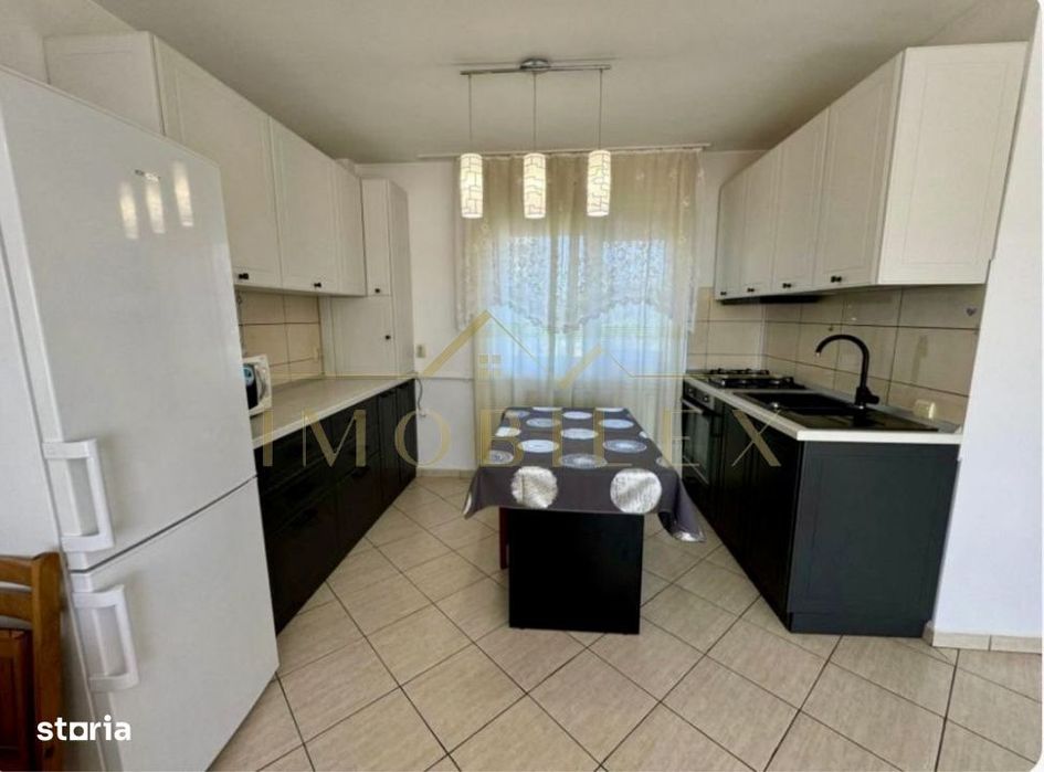 Apartament spatios 72 mp, 3 camere, 2 bai, zona Avram Iancu