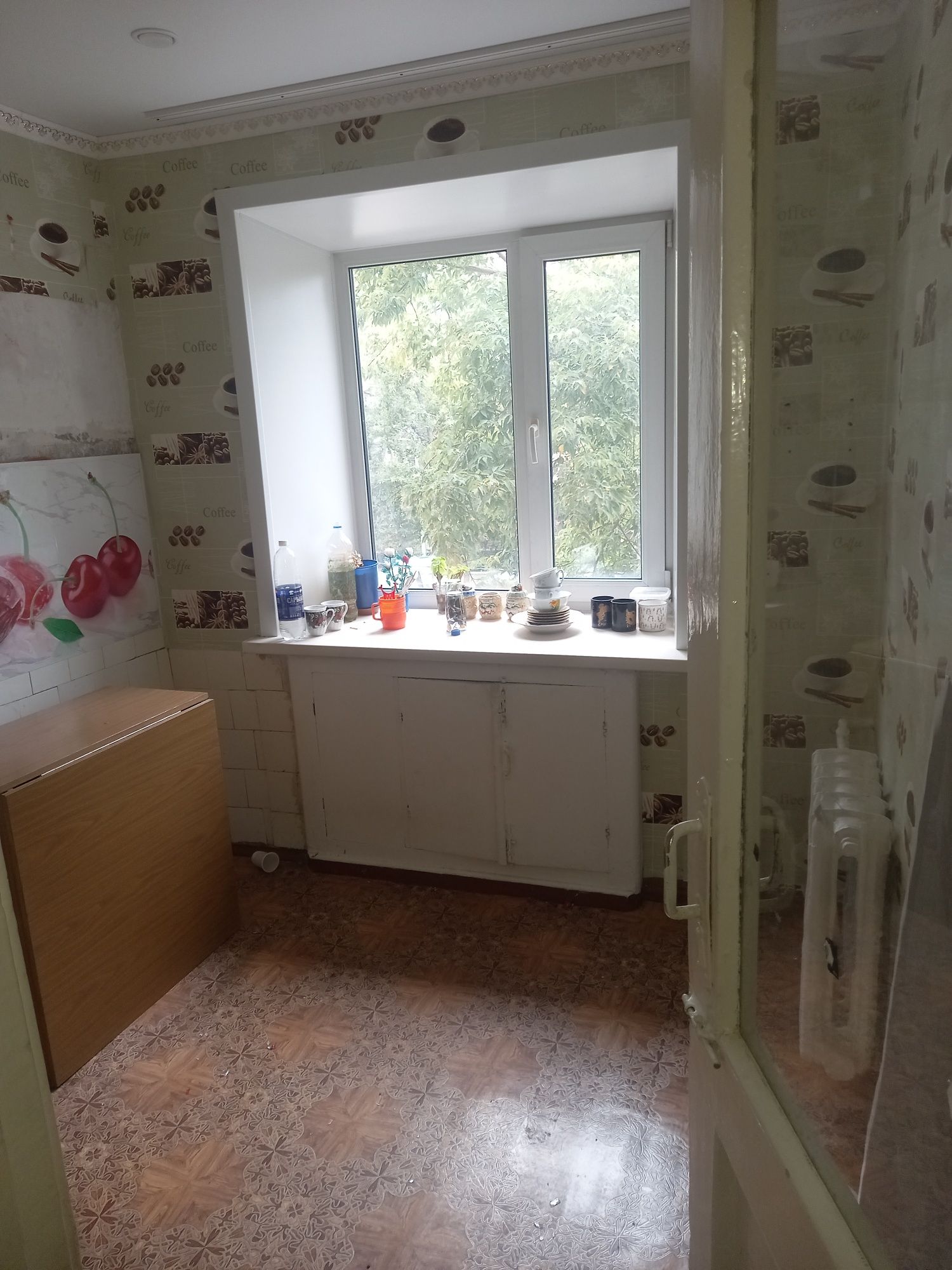 Продам 2-х комнатную Катаева 67, 3 подъезд, 3 этаж. Катаева 67 тёплую