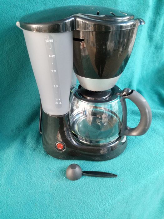 Новая кофеварка электрическая