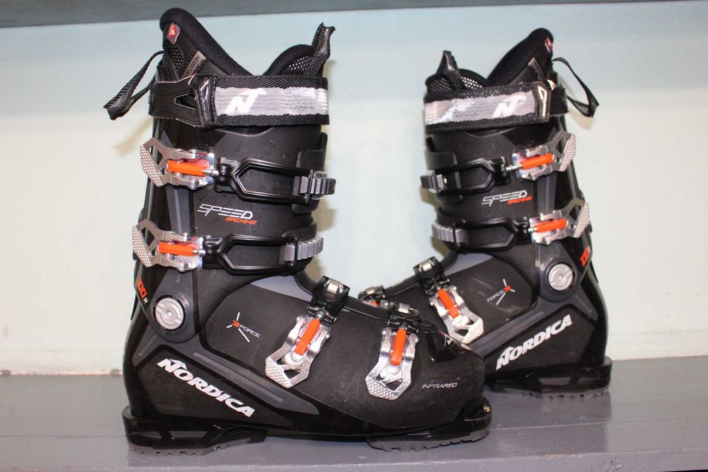 Clapari schi/ski Nordica Speed Machine 100 nr.42