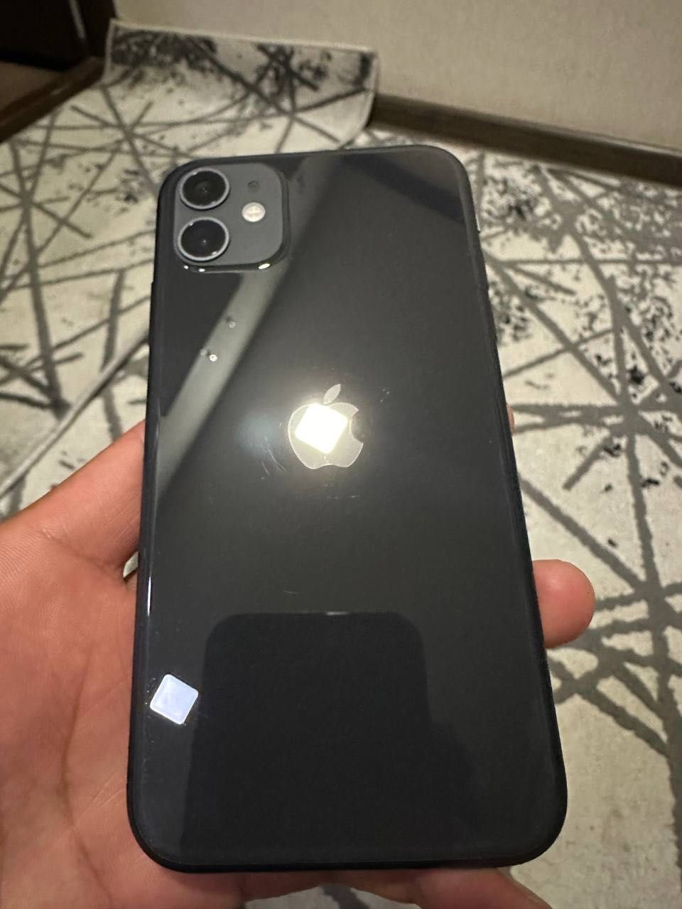 Iphone 11 sotiladi!