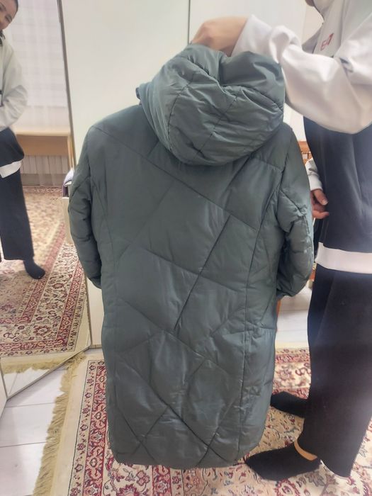 Продаю  зимнюю женскую  куртку