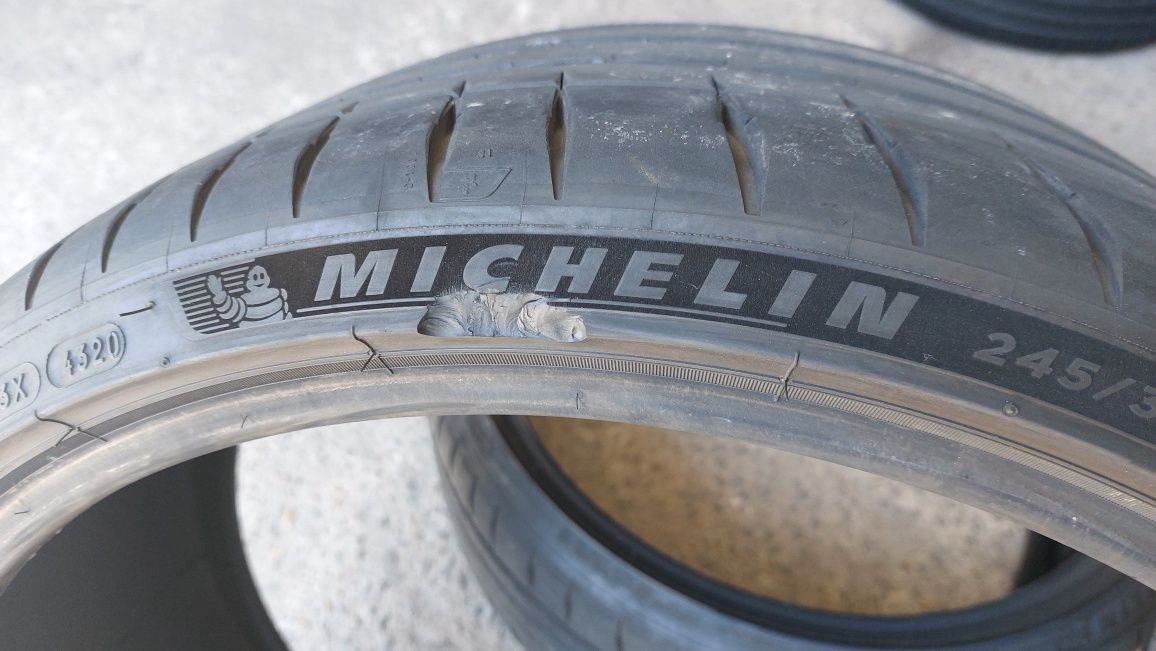 Летни гуми 245/30/21 Michelin Pilot Sport 4S 2 броя