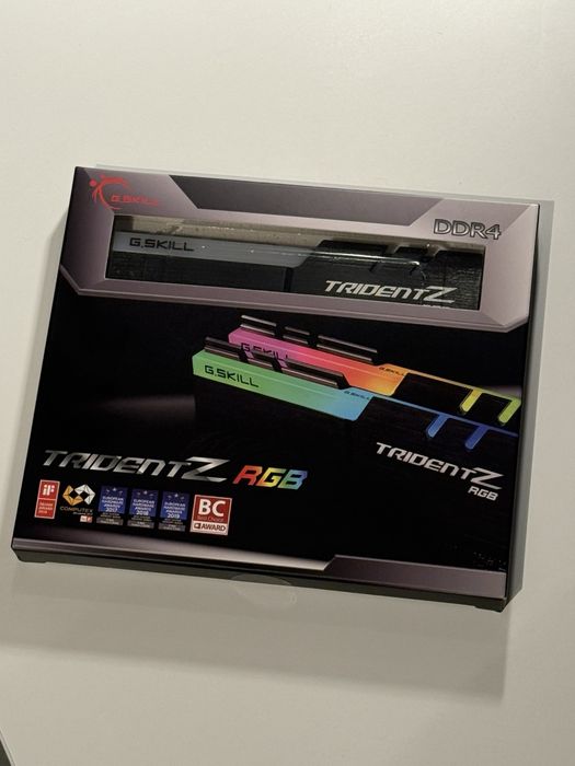 Памет G.Skill Trident Z RGB DIMM Kit 32GB F4-3200C16D-32GTZR