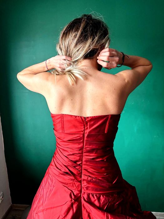 Reduceri de sezon -Rochie de ocazie cu pietre Swarovski