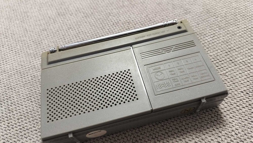 Vintage Radio Portabil Philips Multi Function LCD Clockradio D-1700