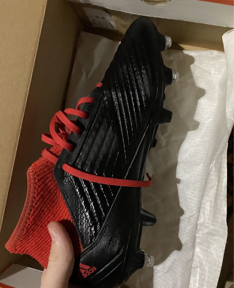 Ghete Adidas Predator 18.3