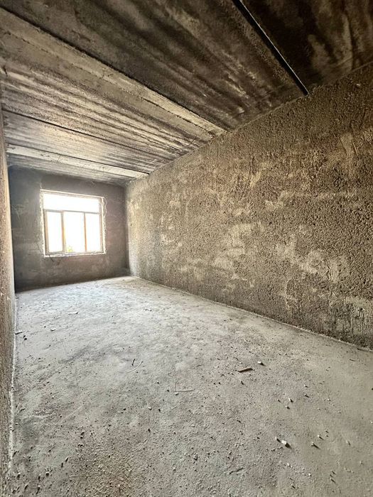 Срочно продаётся 3х -комнатная квартира коробка