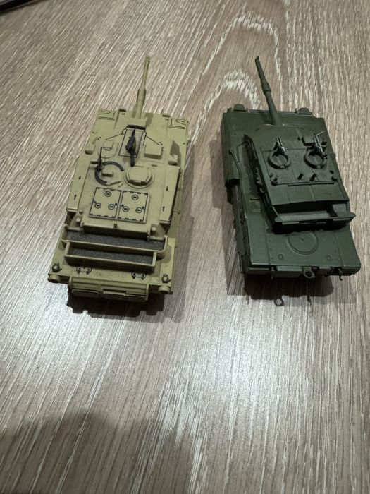 Machete militare metalice 1/72