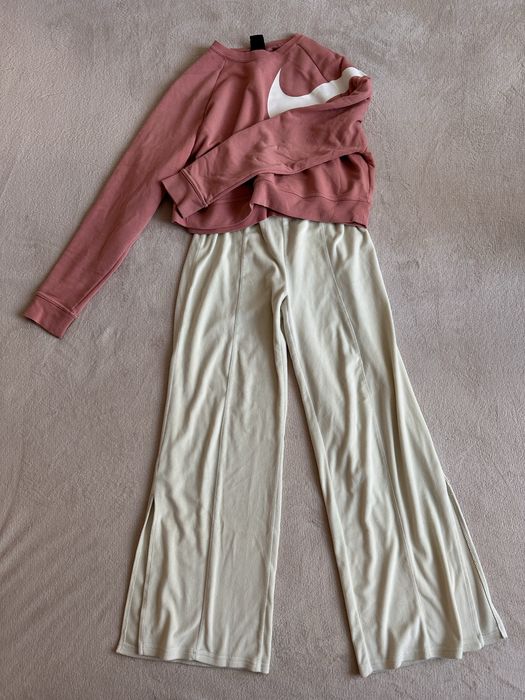 Спортен комплект, долница с широк крачол и цепки Undiz и суетшърт Nike