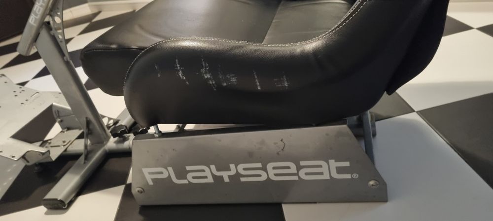 Playseat Evolution
