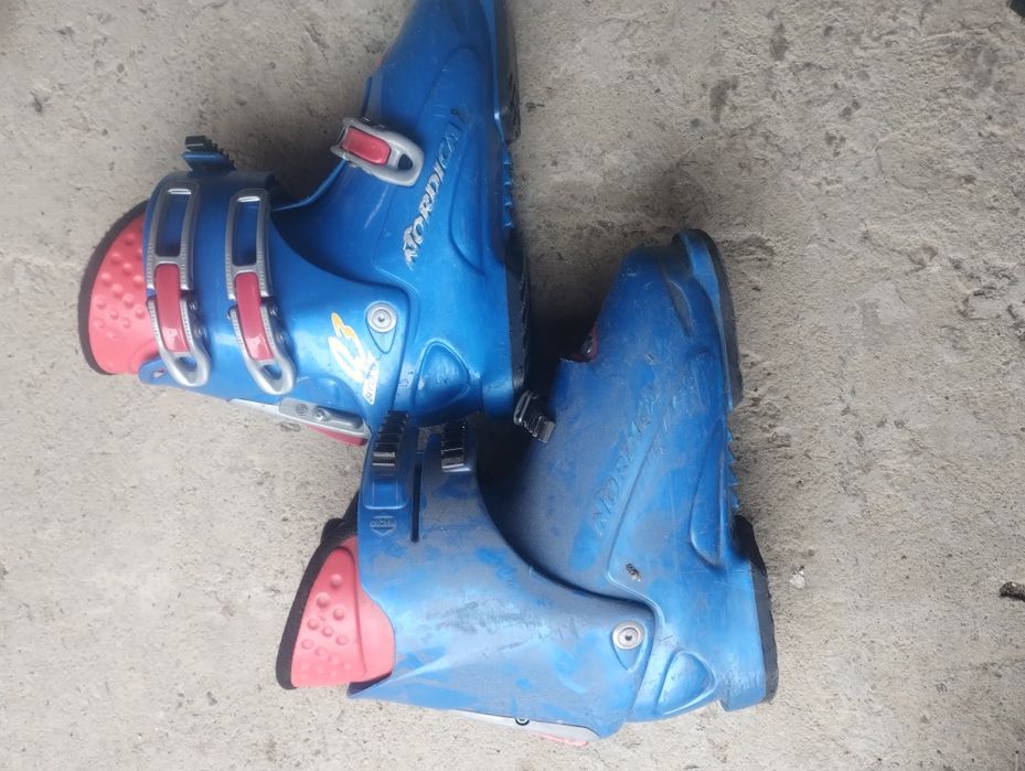 Clăpari ski mărimea 25 - 25,5