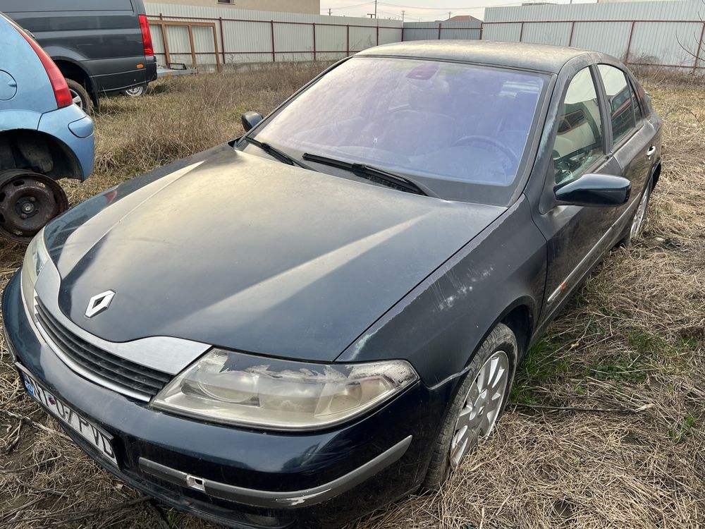 Vand Renault Laguna 1.8L benzină, an 2001