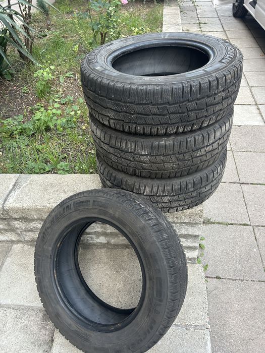 Зимни гуми за бус 205/65 R16 C MISHELIN DOT 20/24
