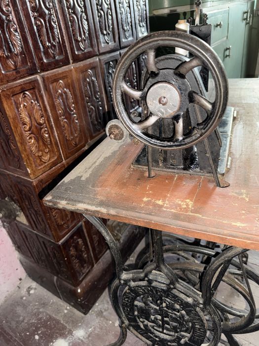 1000 lei masina de cusut singer functionala