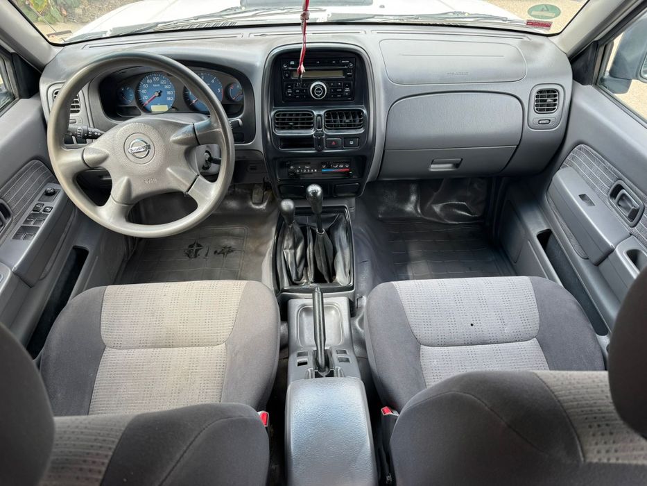 Nissan Navara NP300 D22 4X4 133 Cp 2011/Clima