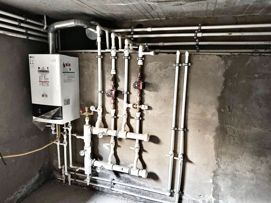 Uy sotiladi zor narxda!!!