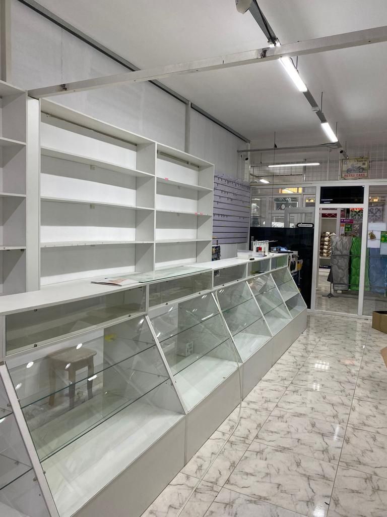Дайын тұрған мебель сапасы өте жоғары  ұзындығы 9 метр
