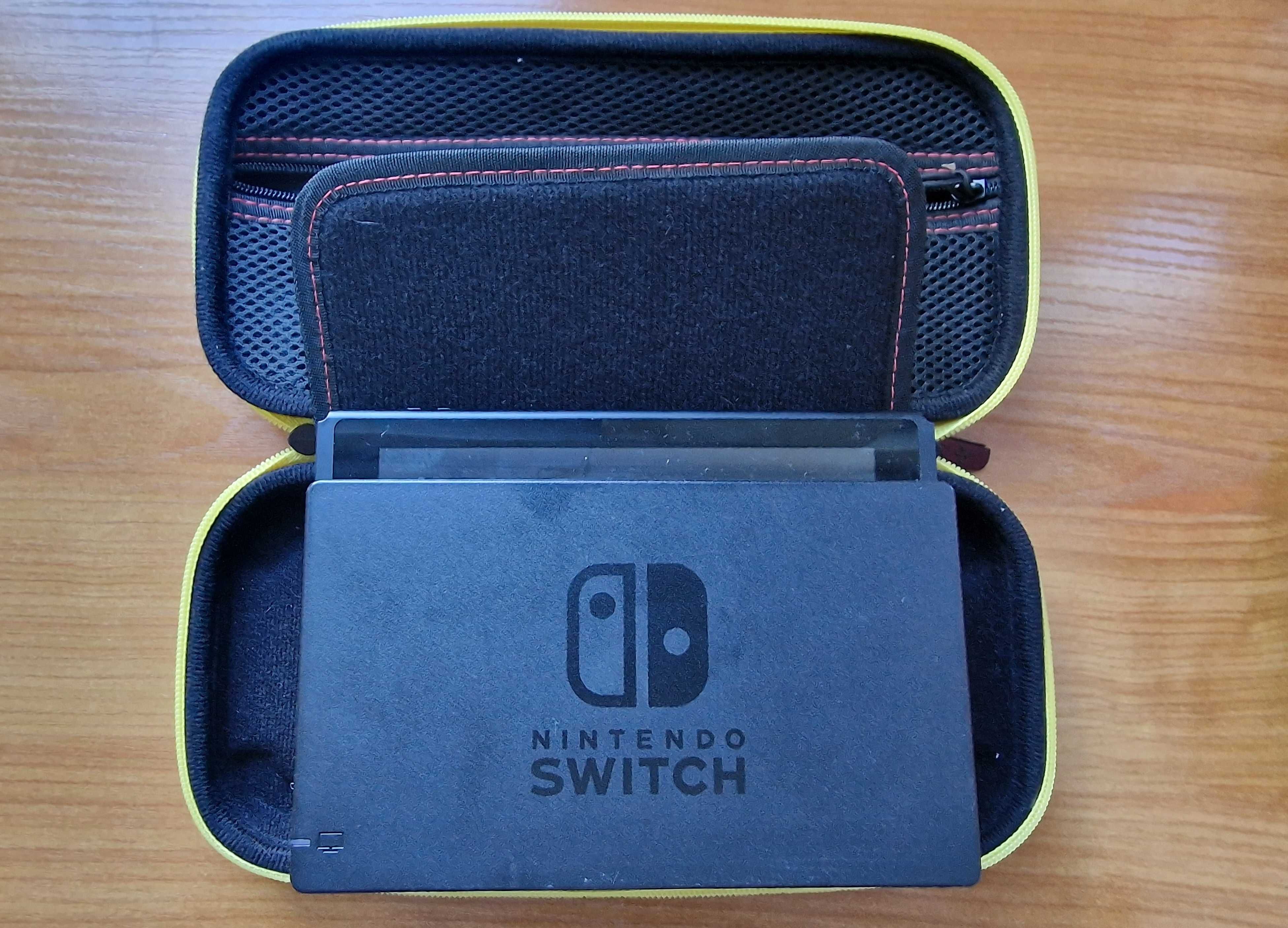 Nintendo - Switch 32GB + 2 джойстика + 6 игри