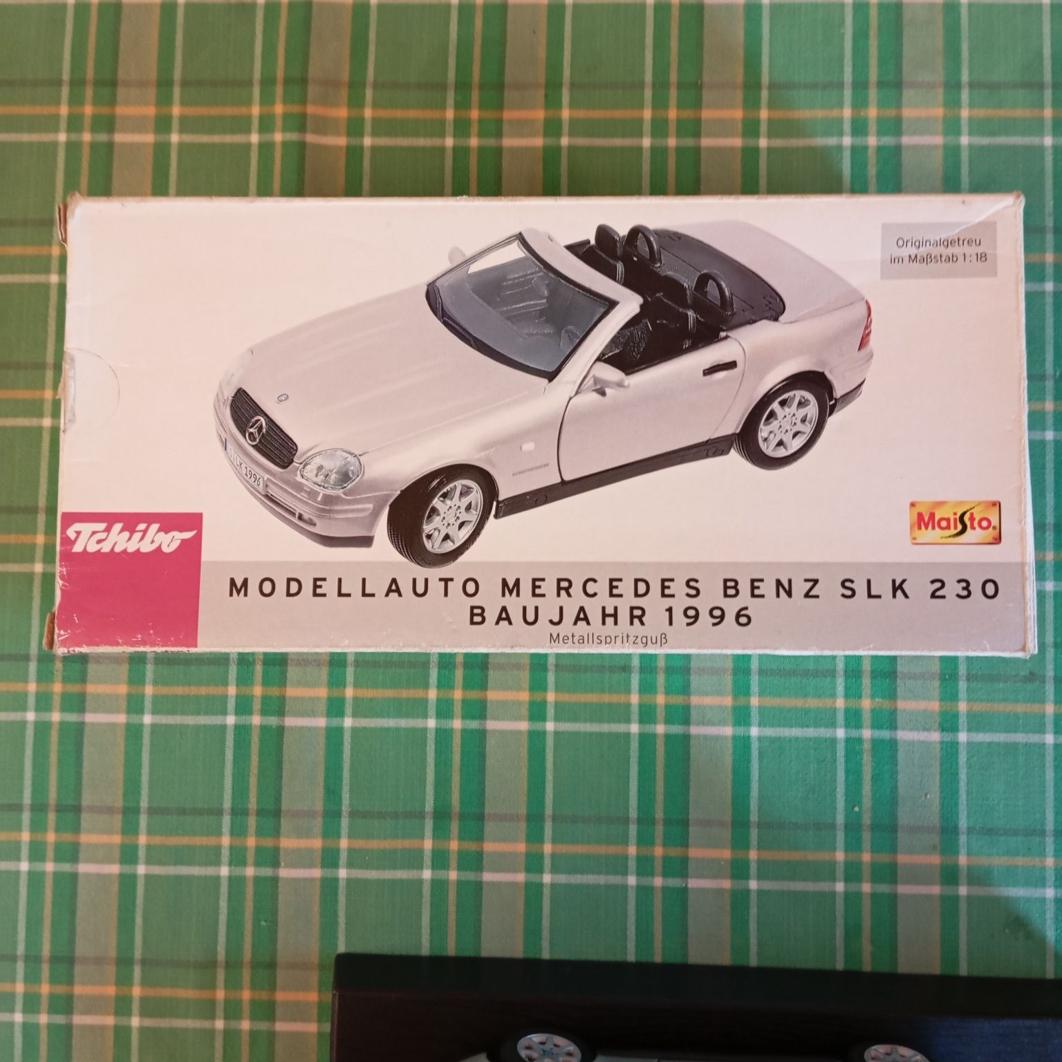 Метална кола мащаб 1 : 18