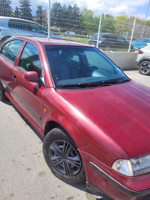 Шкода Октавия-1,9tdi-90k