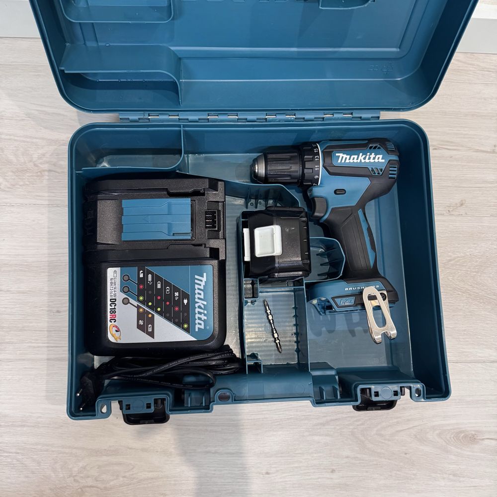 Шуруповерт Makita DDF485