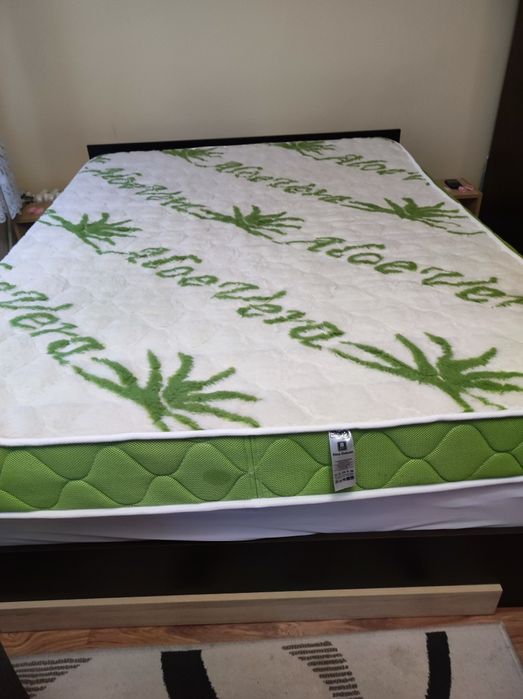 Матрак двулицев с подматрачна рамка 300 лв