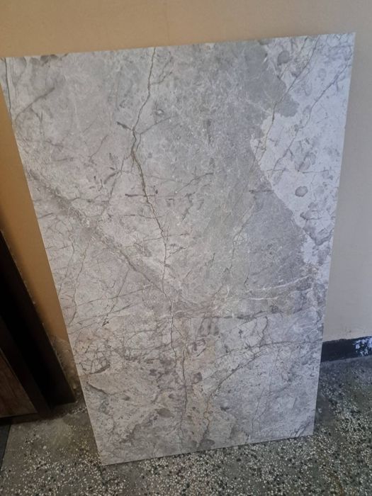 Сив шарен кухненски плот