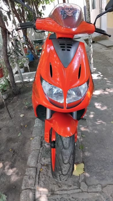 Se vinde motoscuter predator.