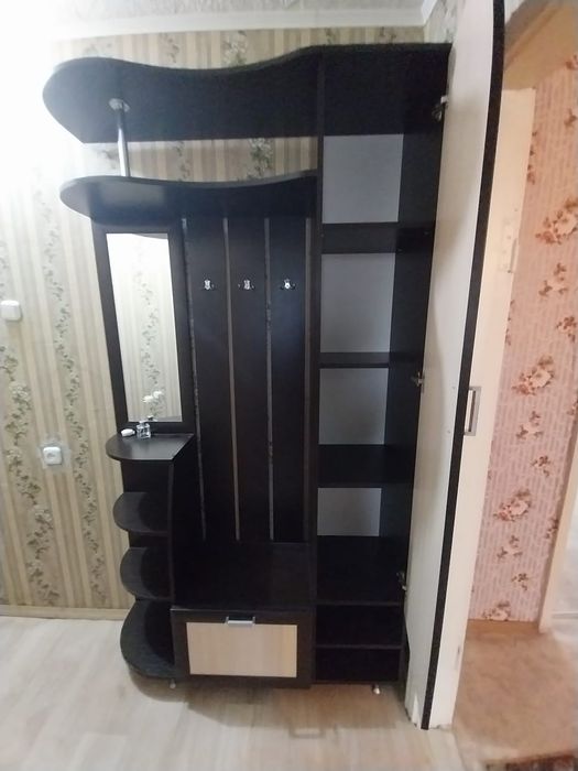 Продам шкаф для прихожей