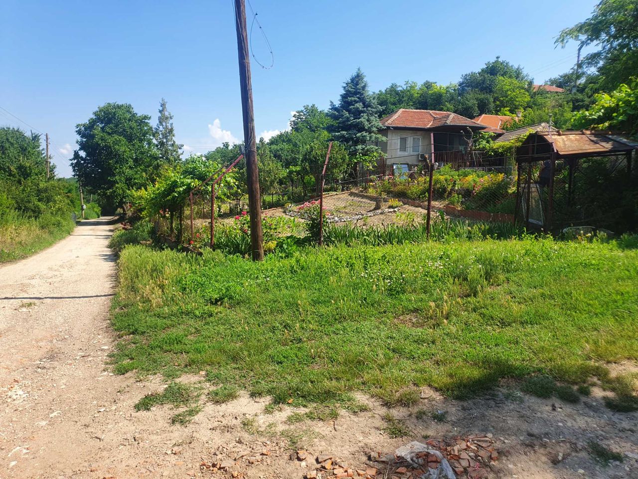 Продава се Къща в Силистра, в.з. Юг - 860 кв.м за 38 €/кв.м - Снимка #3