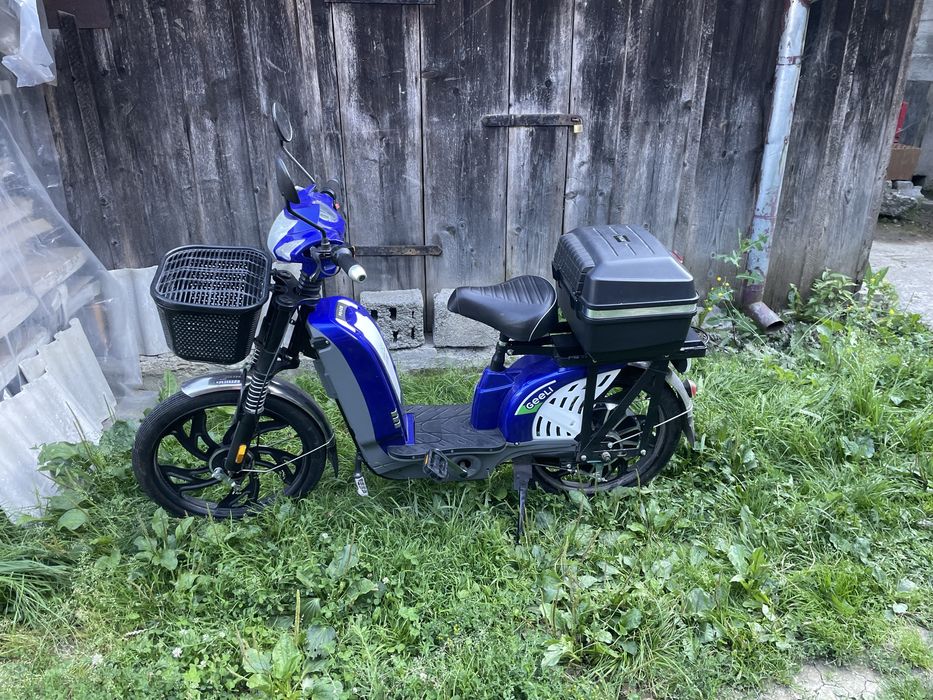 Scuter electric geli