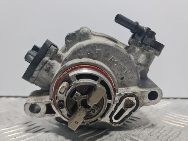 Pompa vacuum Peugeot 308 1.5 turbo 75 kw D15DT (DV5RD)