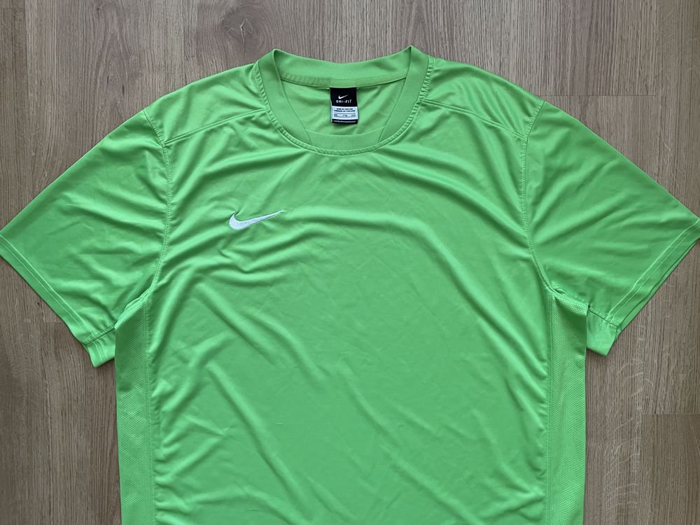 Nike Dri Fit Green Tshirt XL