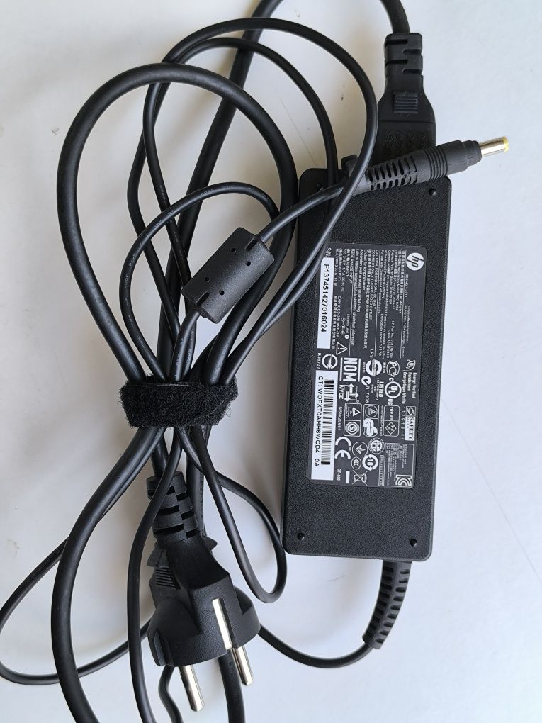 HP 45W / 65W  зарядно за лаптоп
