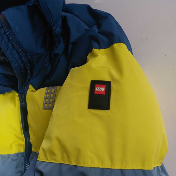 Зимно , топло яке на  LEGO