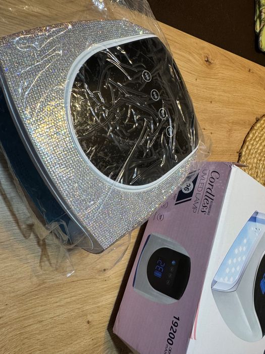 Uv Led акумулаторна лампа