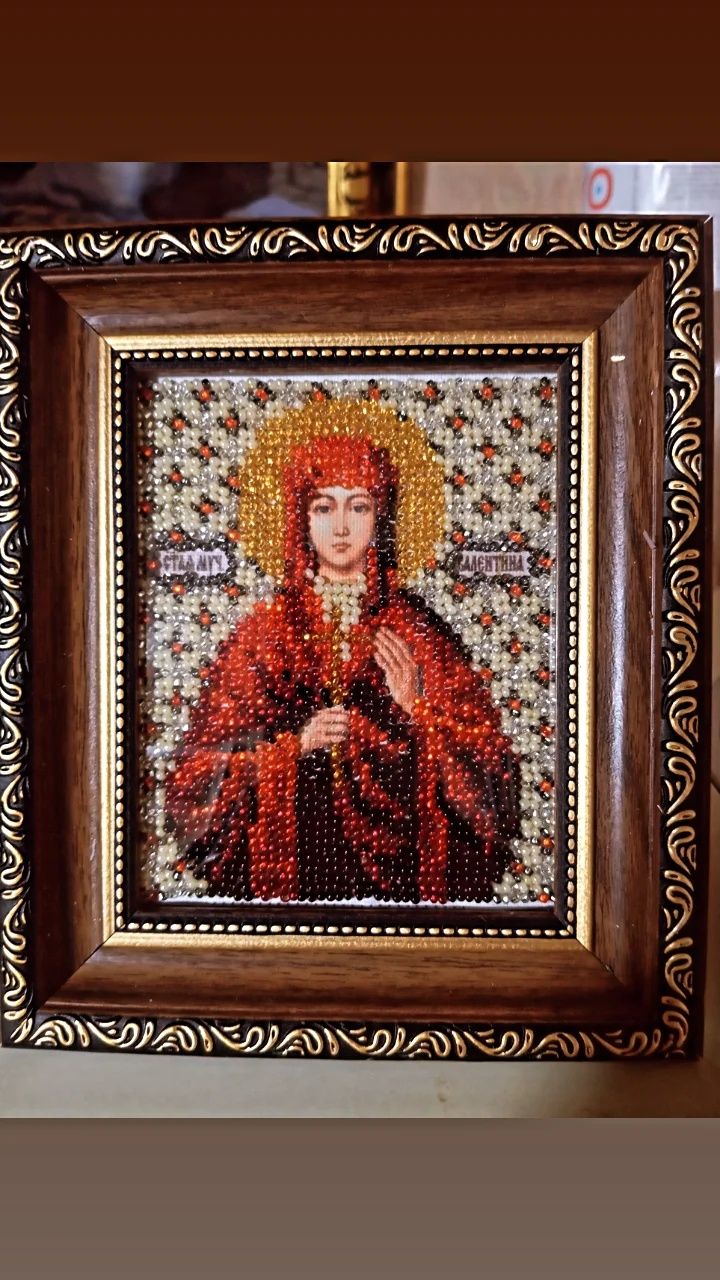 Икона Богородицы Казанской и мученицы Валентины из бисера