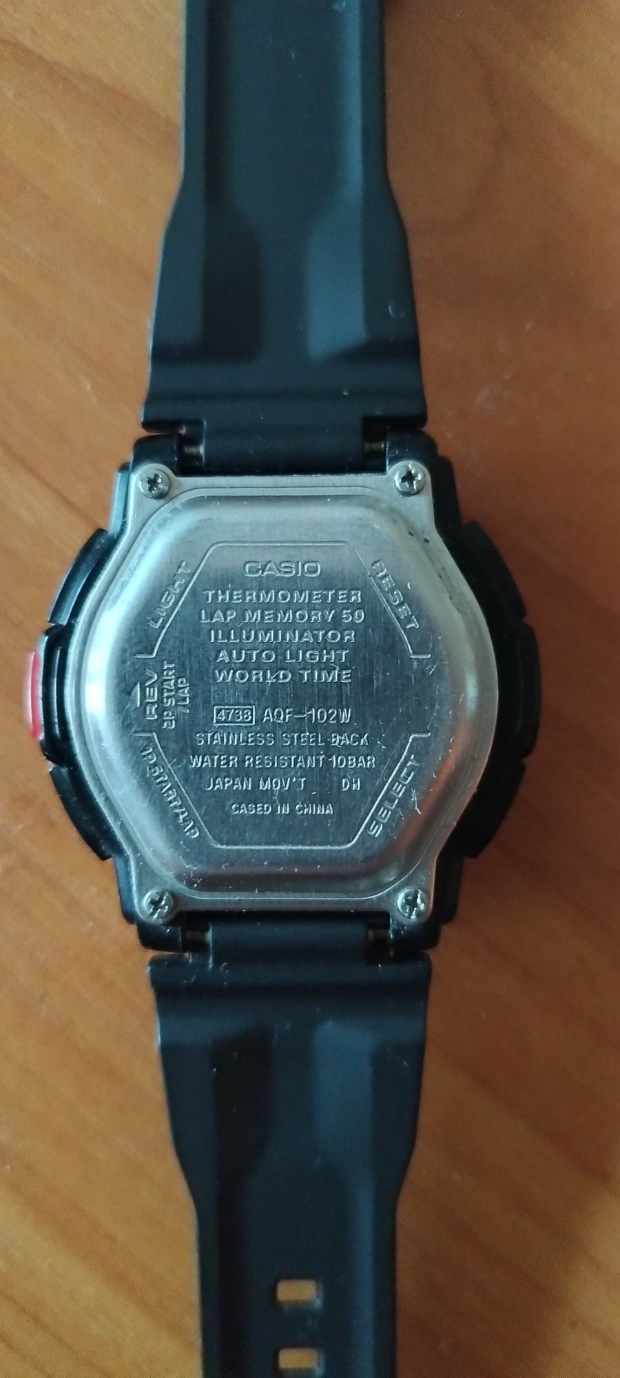 Часовник Casio AQF-102W