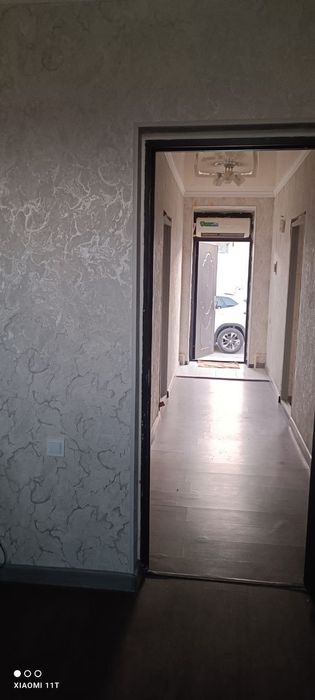 Жиззах шахар Нурафшон махалласида каттеж сотилади 2 сотих 4 хона