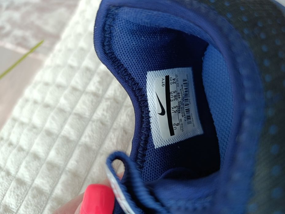 Дамски маратонки ,,Nike" , оригинални.