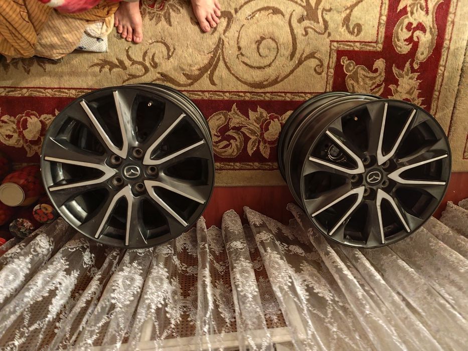 Диски р18 с шиной летним