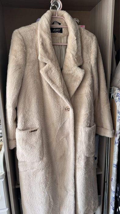 Продается новое пальто