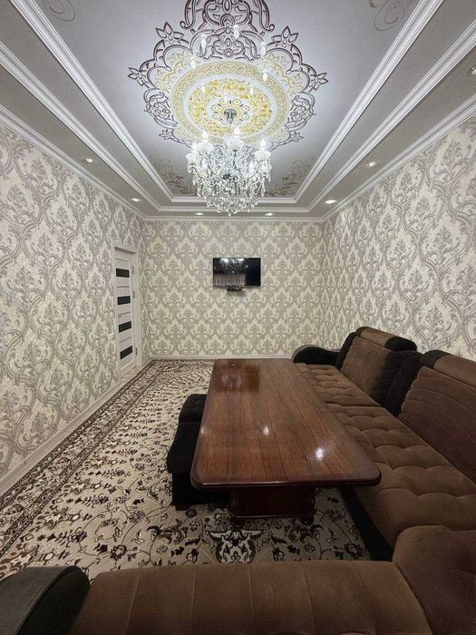 Rudakiy hududida kvartira zudlik bilan sotiladi!