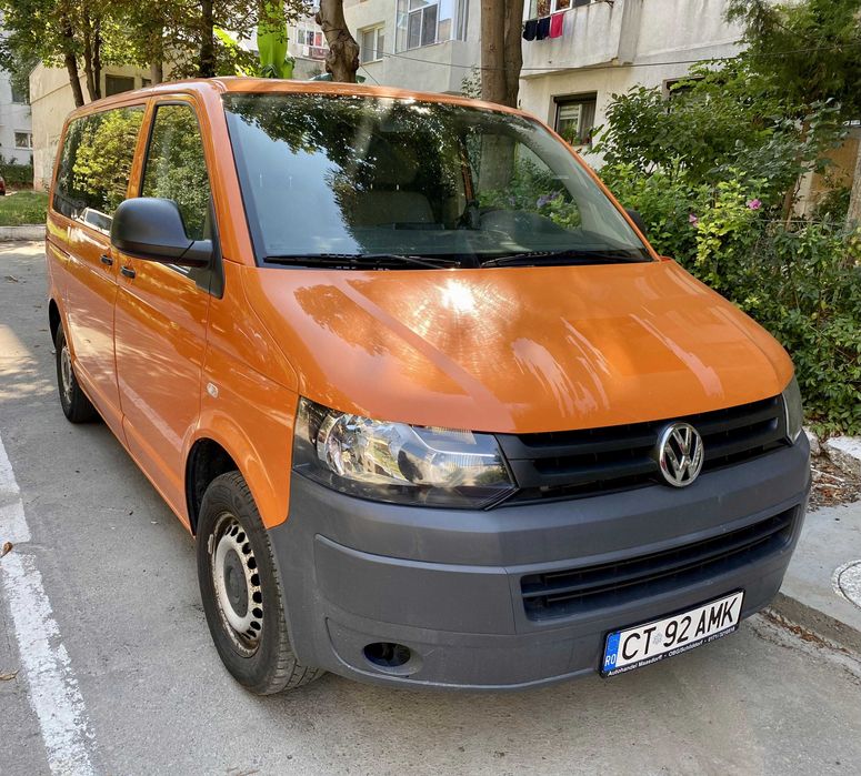 VOLKSWAGEN TRANSPORTER T5, 8+1 locuri, 2.0TDI manual, 5+1 trepte 102CP