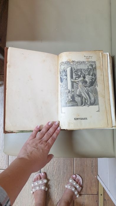 De vânzare – „A Világ Történelme” (Istoria Lumii), Volumul 1 – Endrei