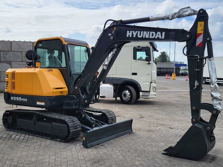 Мини-экскаватор Hyundai HX60 PRON