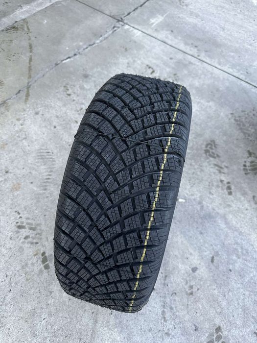Pret redus! Anvelope m+s/iarna 205 55 R16 garantie 3 ani power alpin 3